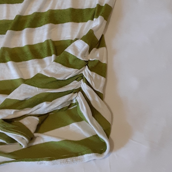 Rue 21 cutout shoulder top - Picture 4 of 4